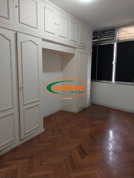 Apartamento à venda com 3 quartos, 107m² - Foto 19