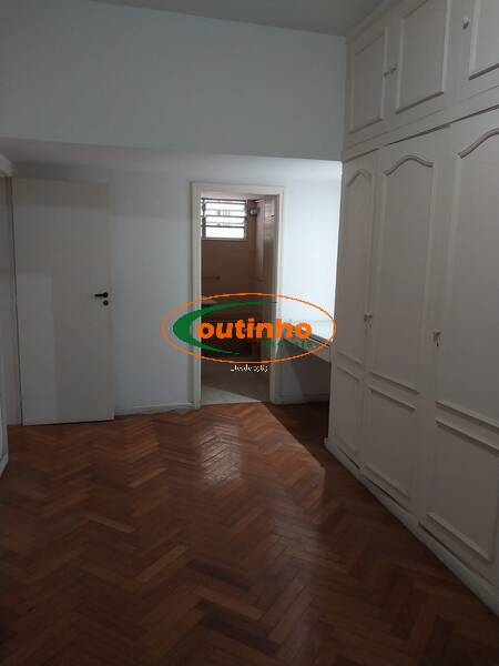 Apartamento à venda com 3 quartos, 107m² - Foto 18