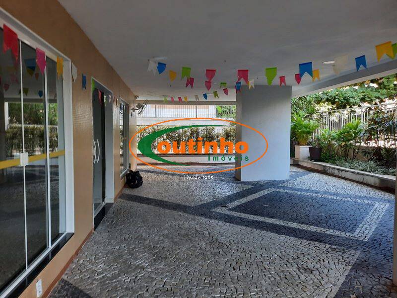 Apartamento à venda com 3 quartos, 98m² - Foto 4