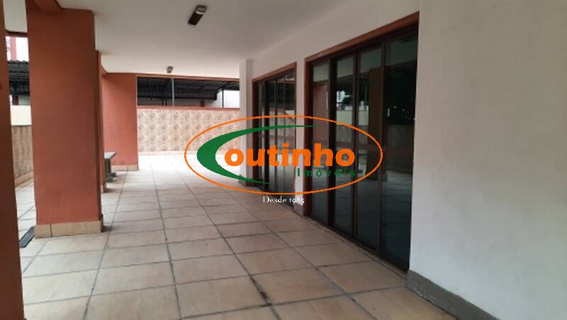 Apartamento à venda com 2 quartos, 79m² - Foto 19