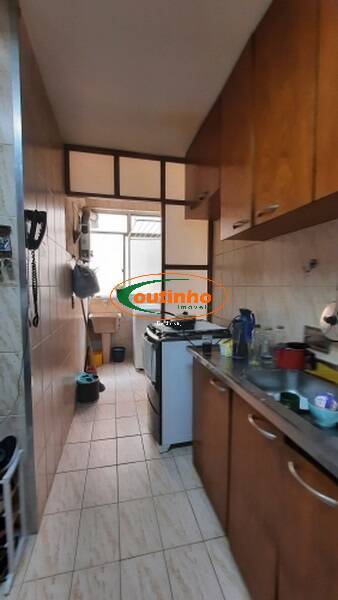 Apartamento à venda com 2 quartos, 79m² - Foto 17