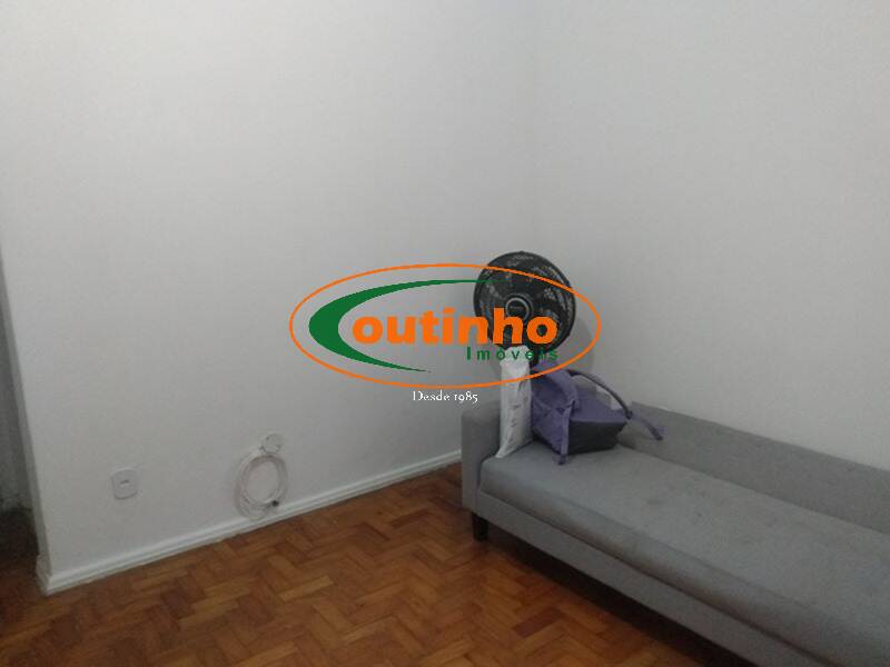 Apartamento à venda com 1 quarto, 40m² - Foto 2