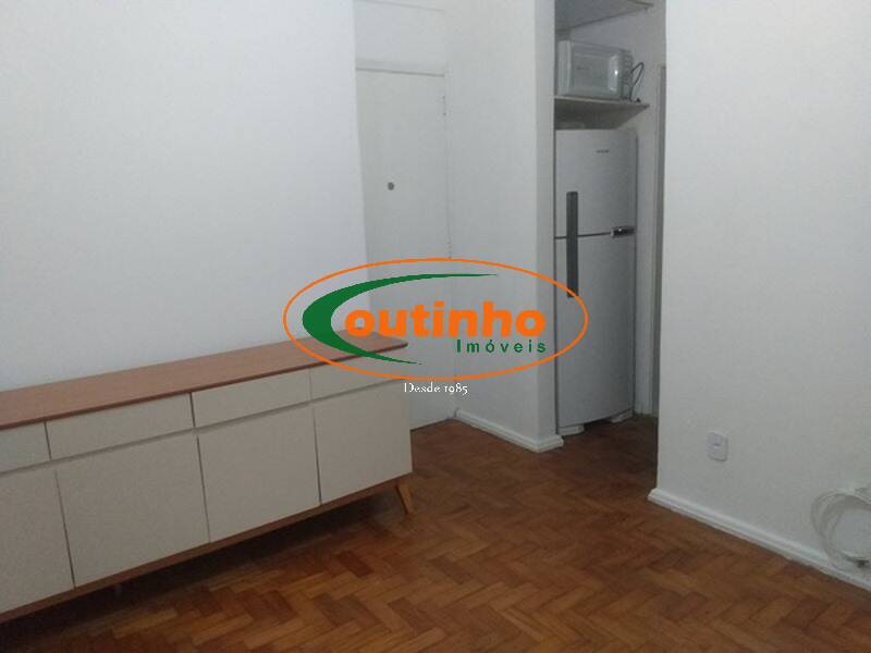 Apartamento à venda com 1 quarto, 40m² - Foto 3