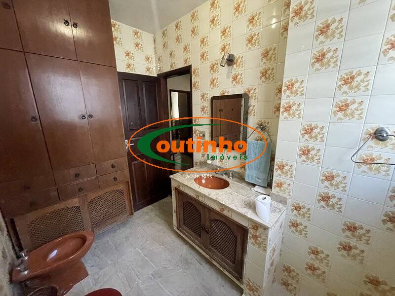 Casa à venda com 5 quartos, 160m² - Foto 18