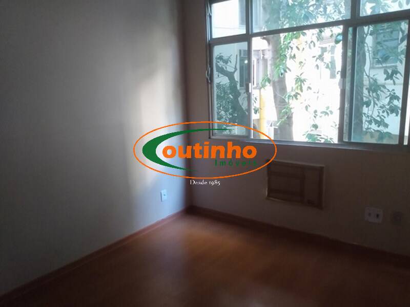 Apartamento à venda com 3 quartos, 96m² - Foto 8