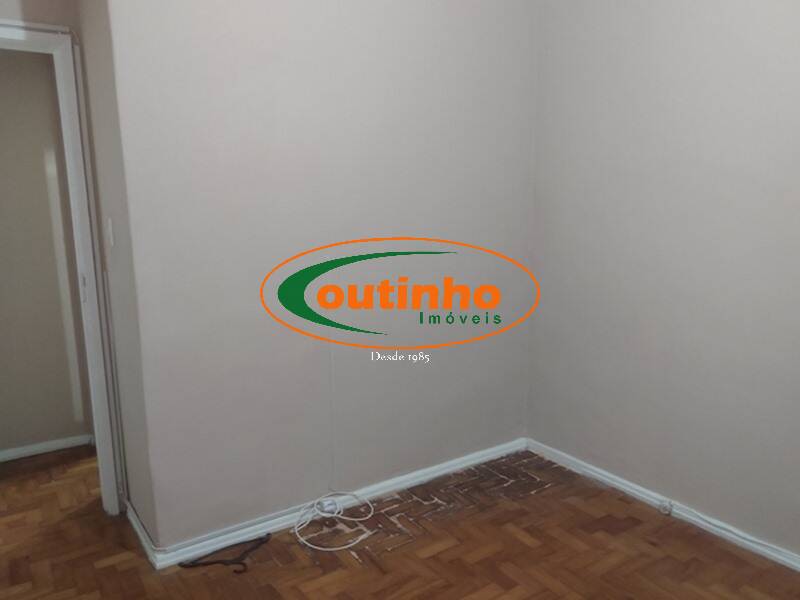 Apartamento à venda com 3 quartos, 96m² - Foto 12