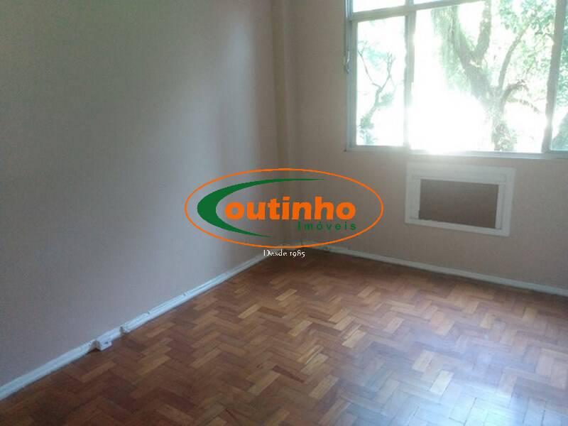 Apartamento à venda com 3 quartos, 96m² - Foto 18