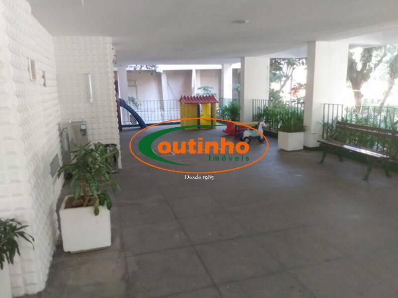 Apartamento à venda com 3 quartos, 96m² - Foto 33