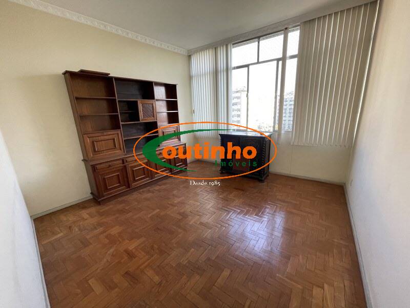 Apartamento à venda com 3 quartos, 120m² - Foto 8