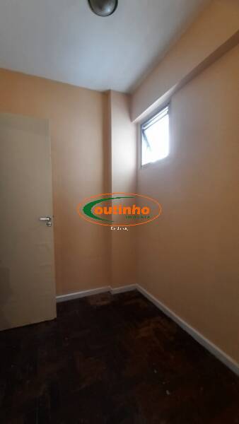 Apartamento à venda com 2 quartos, 77m² - Foto 24