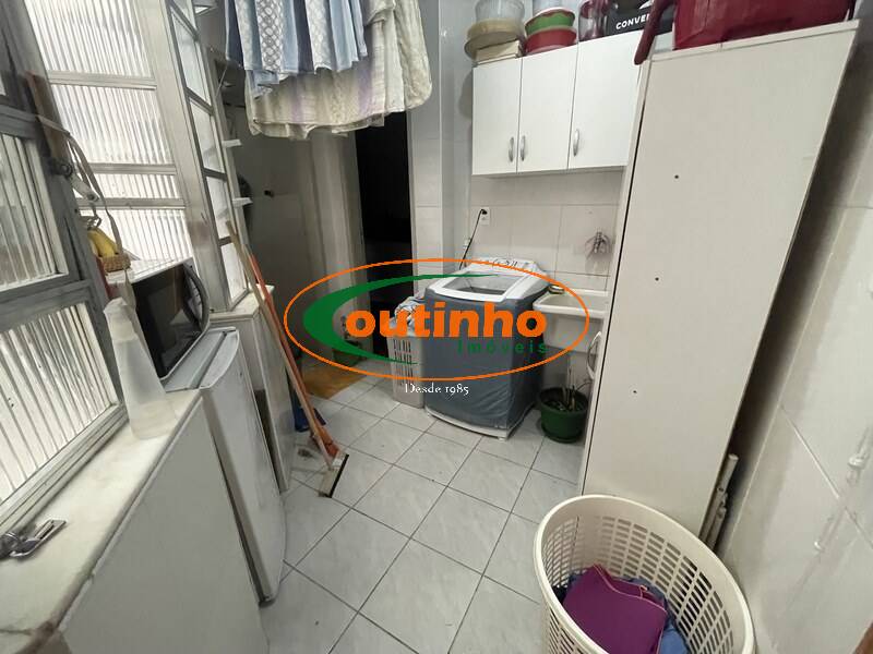 Apartamento à venda com 2 quartos, 70m² - Foto 18