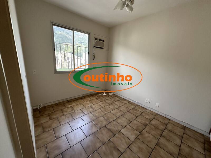 Cobertura à venda com 4 quartos, 250m² - Foto 14