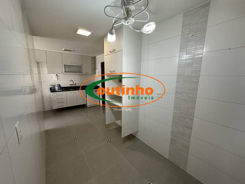 Cobertura à venda com 4 quartos, 250m² - Foto 18