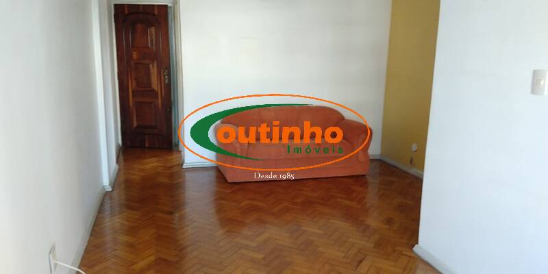 Apartamento à venda com 2 quartos, 70m² - Foto 2