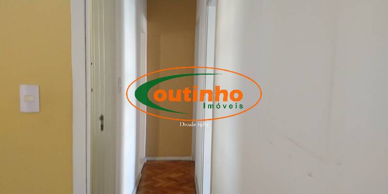 Apartamento à venda com 2 quartos, 70m² - Foto 4