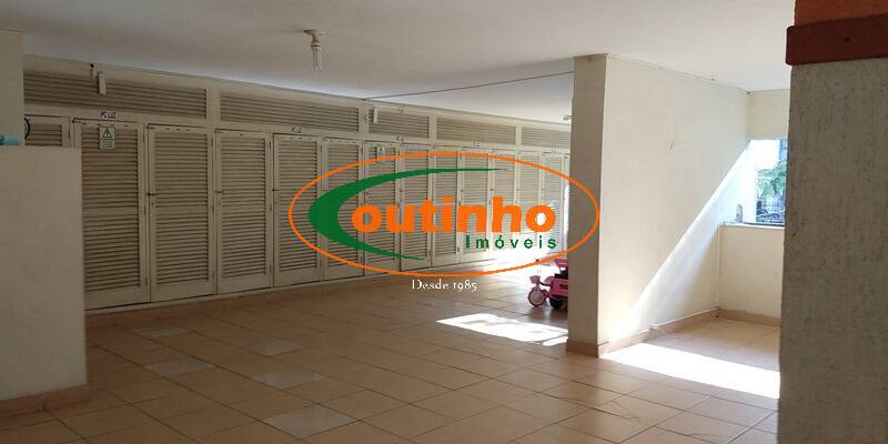 Apartamento à venda com 2 quartos, 70m² - Foto 24