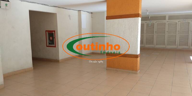 Apartamento à venda com 2 quartos, 70m² - Foto 26