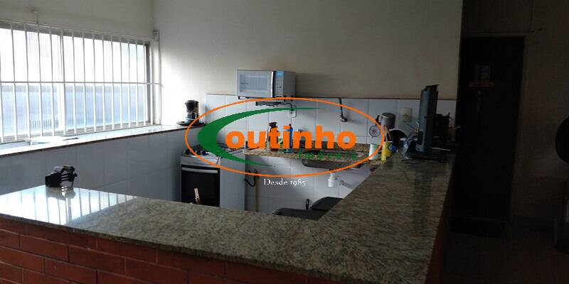 Apartamento à venda com 2 quartos, 70m² - Foto 27