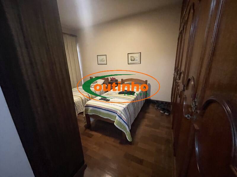 Apartamento à venda com 5 quartos, 320m² - Foto 31