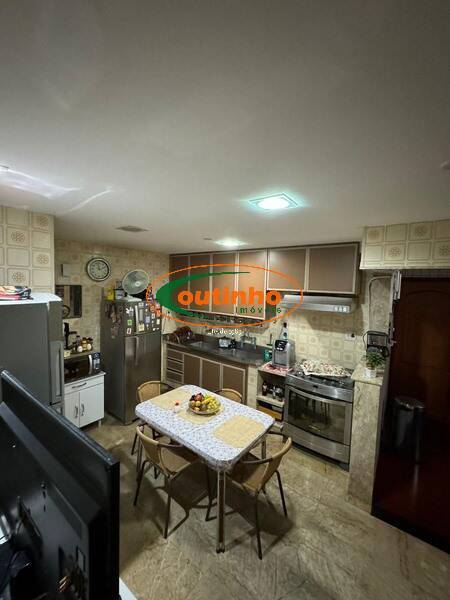 Apartamento à venda com 4 quartos, 210m² - Foto 15