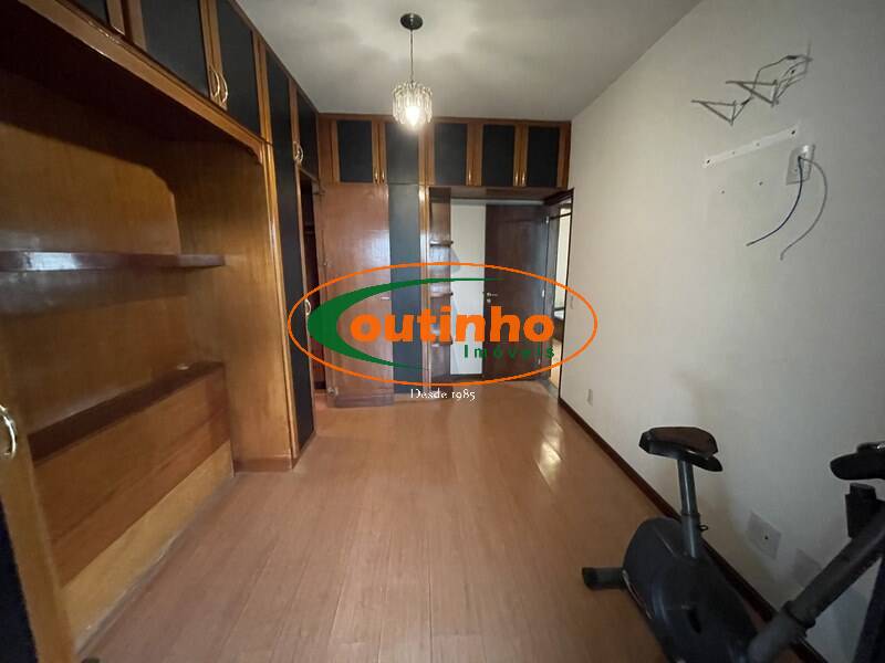 Apartamento à venda com 2 quartos, 100m² - Foto 9