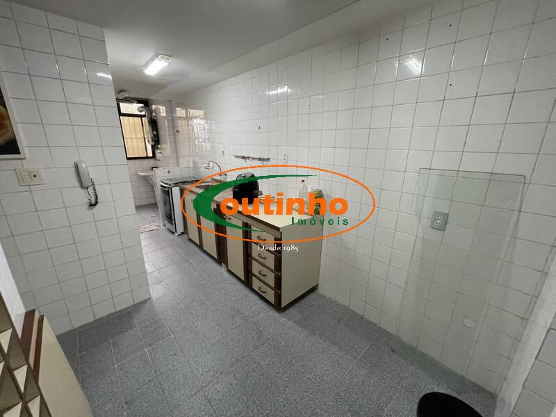 Apartamento à venda com 2 quartos, 100m² - Foto 23