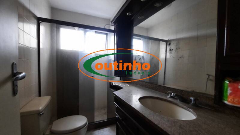 Apartamento à venda com 3 quartos, 136m² - Foto 19