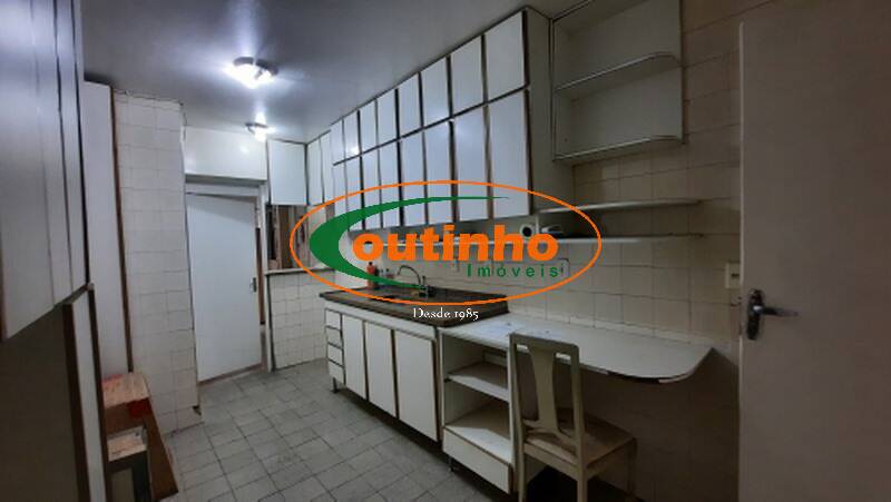 Apartamento à venda com 3 quartos, 136m² - Foto 23