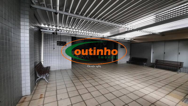 Apartamento à venda com 3 quartos, 136m² - Foto 31