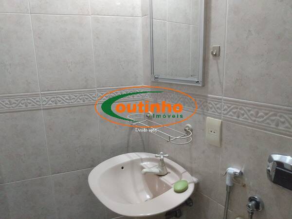 Apartamento à venda com 2 quartos, 90m² - Foto 21