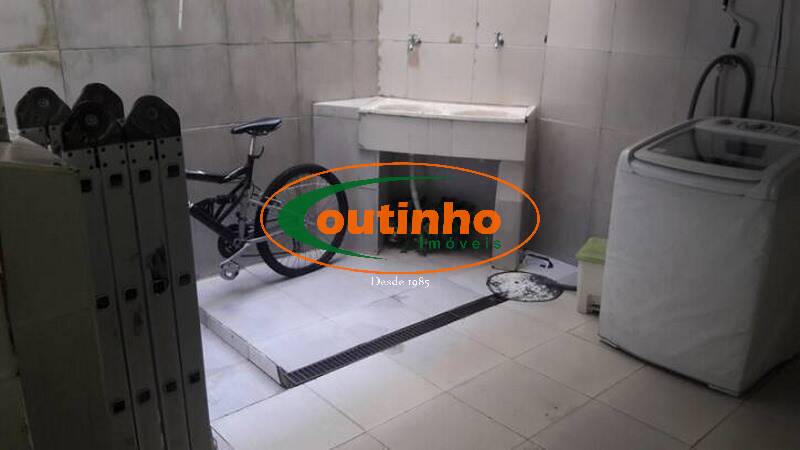 Apartamento à venda com 2 quartos, 84m² - Foto 32