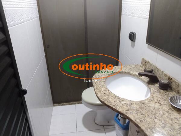 Casa à venda com 3 quartos, 224m² - Foto 17