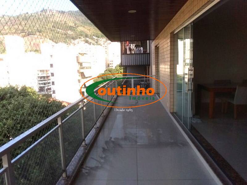 Apartamento à venda com 3 quartos, 130m² - Foto 3