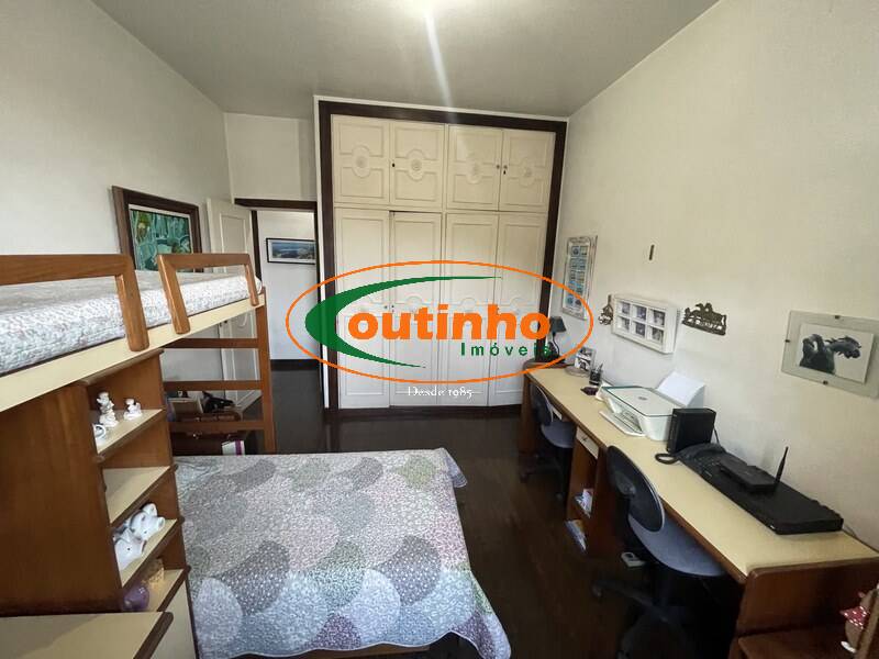 Casa à venda com 6 quartos, 436m² - Foto 55