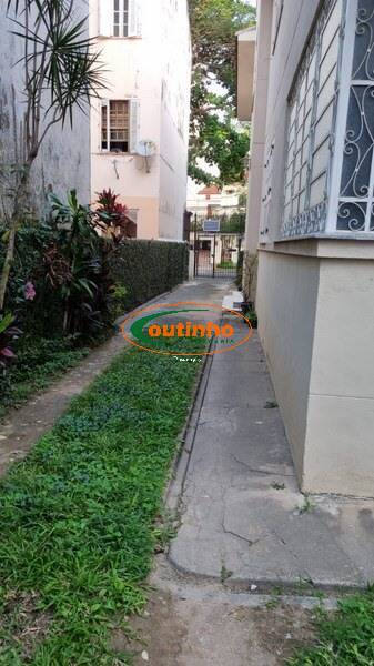 Apartamento à venda com 2 quartos, 76m² - Foto 17