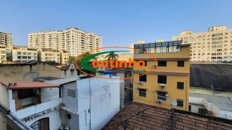 Apartamento à venda com 2 quartos, 65m² - Foto 11