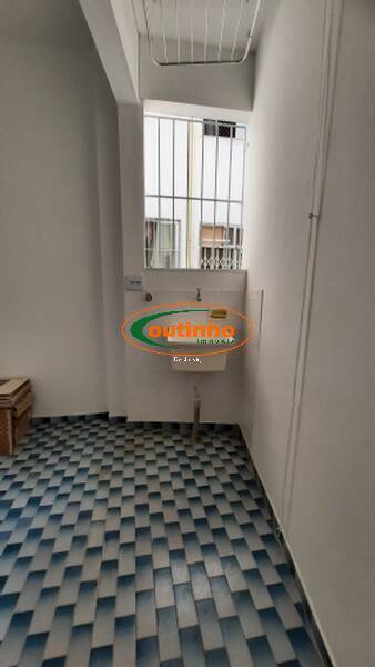 Apartamento à venda com 2 quartos, 60m² - Foto 17