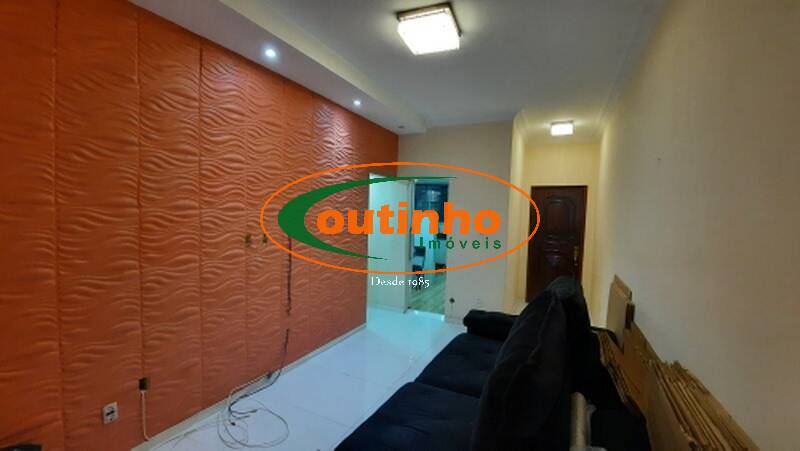 Apartamento à venda com 2 quartos, 70m² - Foto 3