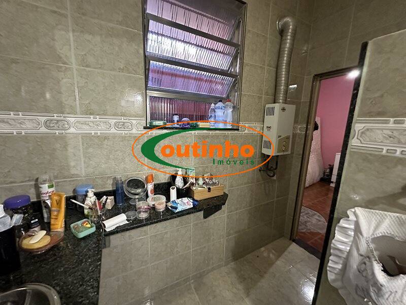 Casa à venda com 5 quartos, 170m² - Foto 17