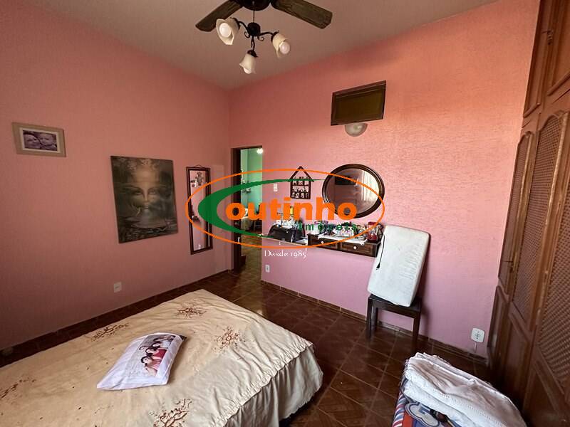 Casa à venda com 5 quartos, 170m² - Foto 21