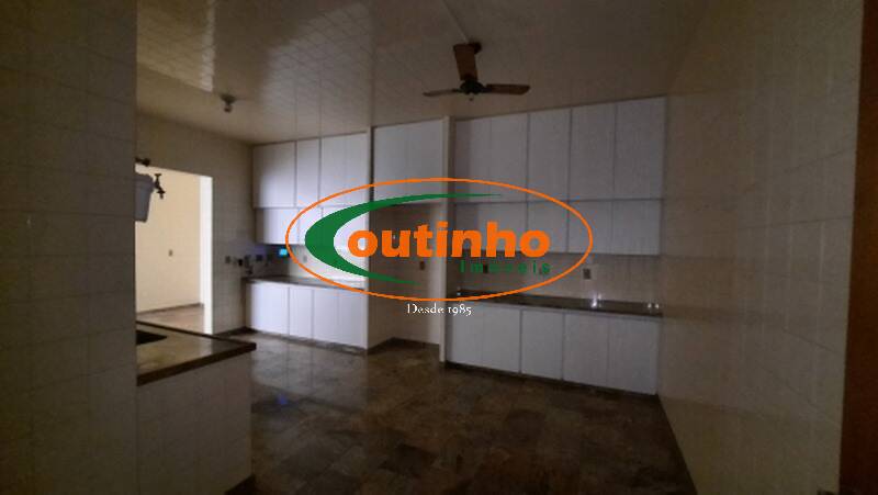 Apartamento à venda com 3 quartos, 180m² - Foto 10