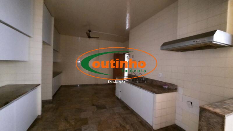 Apartamento à venda com 3 quartos, 180m² - Foto 12