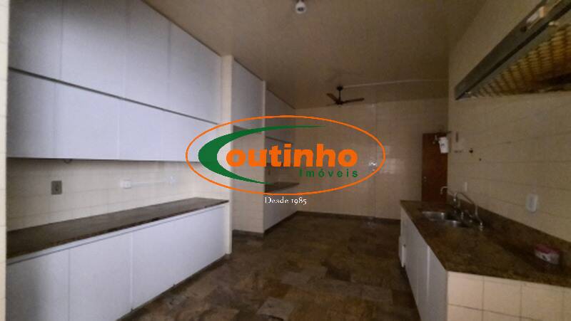 Apartamento à venda com 3 quartos, 180m² - Foto 11