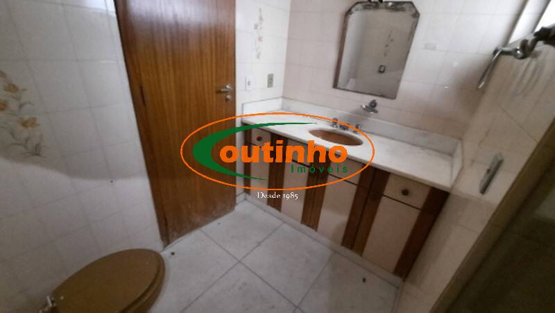 Apartamento à venda com 3 quartos, 180m² - Foto 26