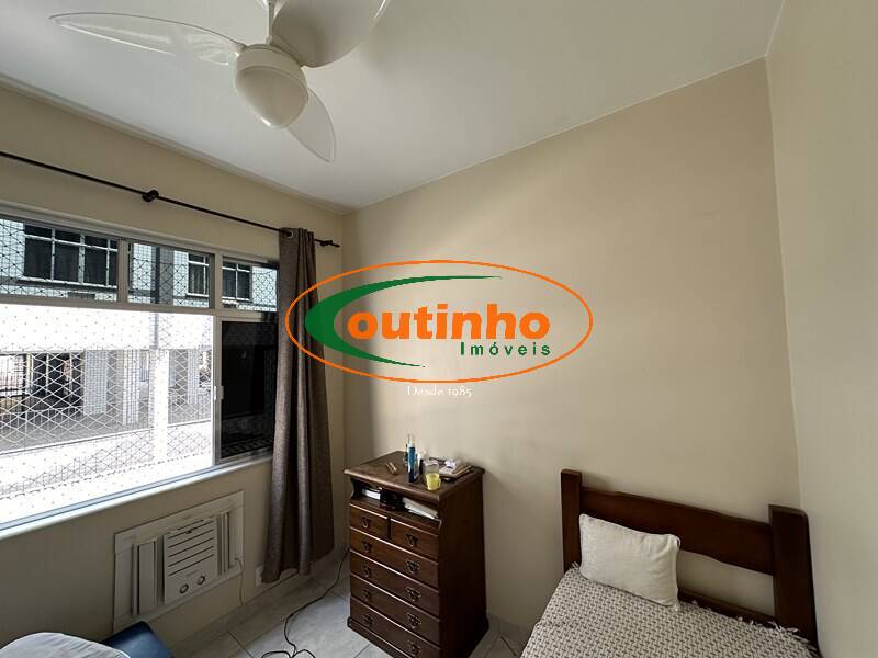 Apartamento à venda com 2 quartos, 70m² - Foto 6