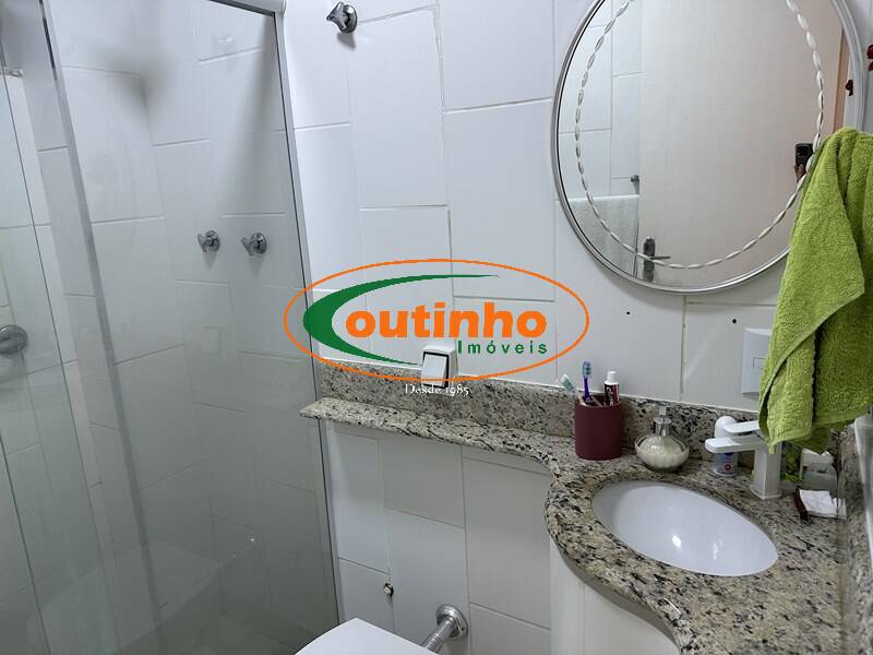 Apartamento à venda com 2 quartos, 70m² - Foto 10