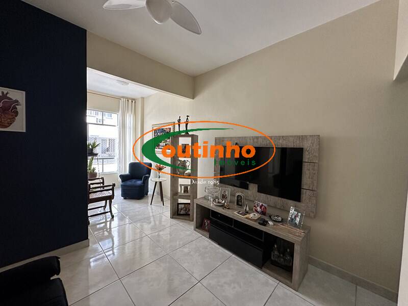 Apartamento à venda com 2 quartos, 70m² - Foto 14