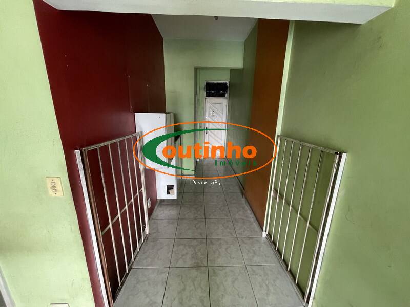 Apartamento à venda com 2 quartos, 62m² - Foto 7