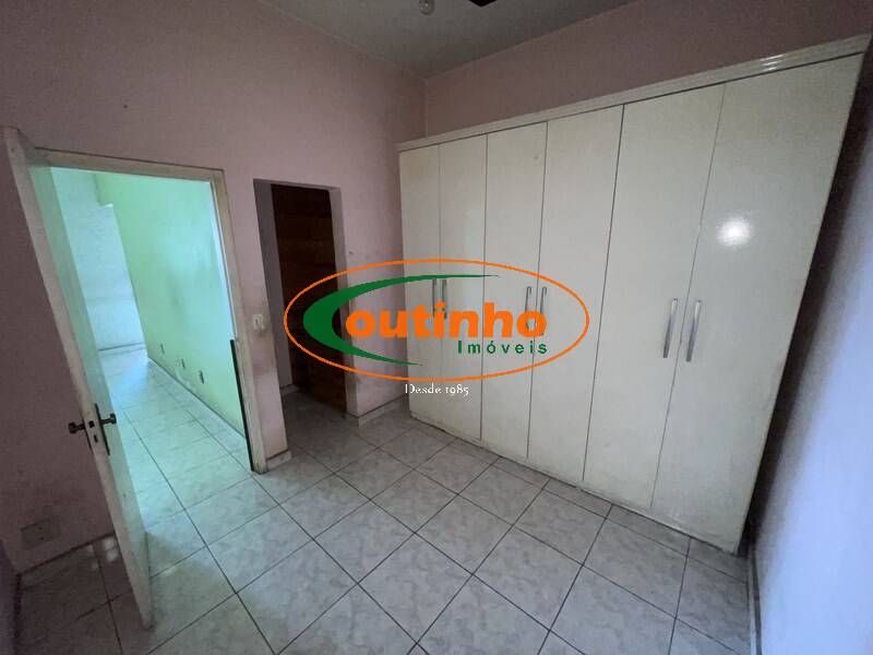 Apartamento à venda com 2 quartos, 62m² - Foto 22