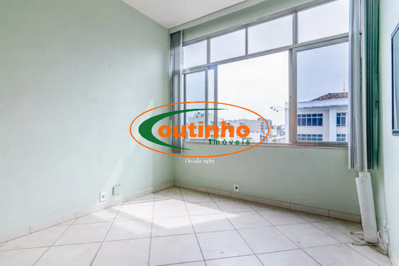 Apartamento à venda com 3 quartos, 90m² - Foto 17